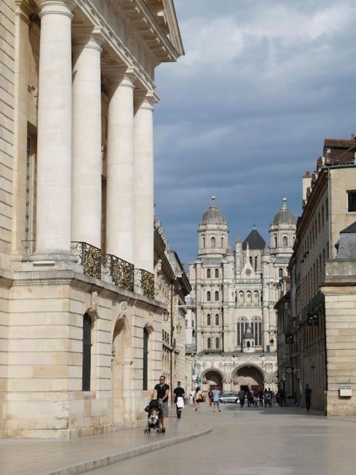 Charming Flat In Historical Centre Dijon Exterior foto